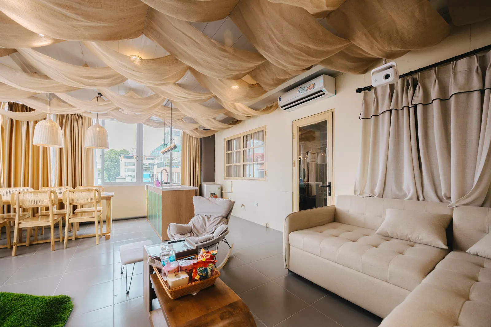 Le Ciel - sofa và bếp
